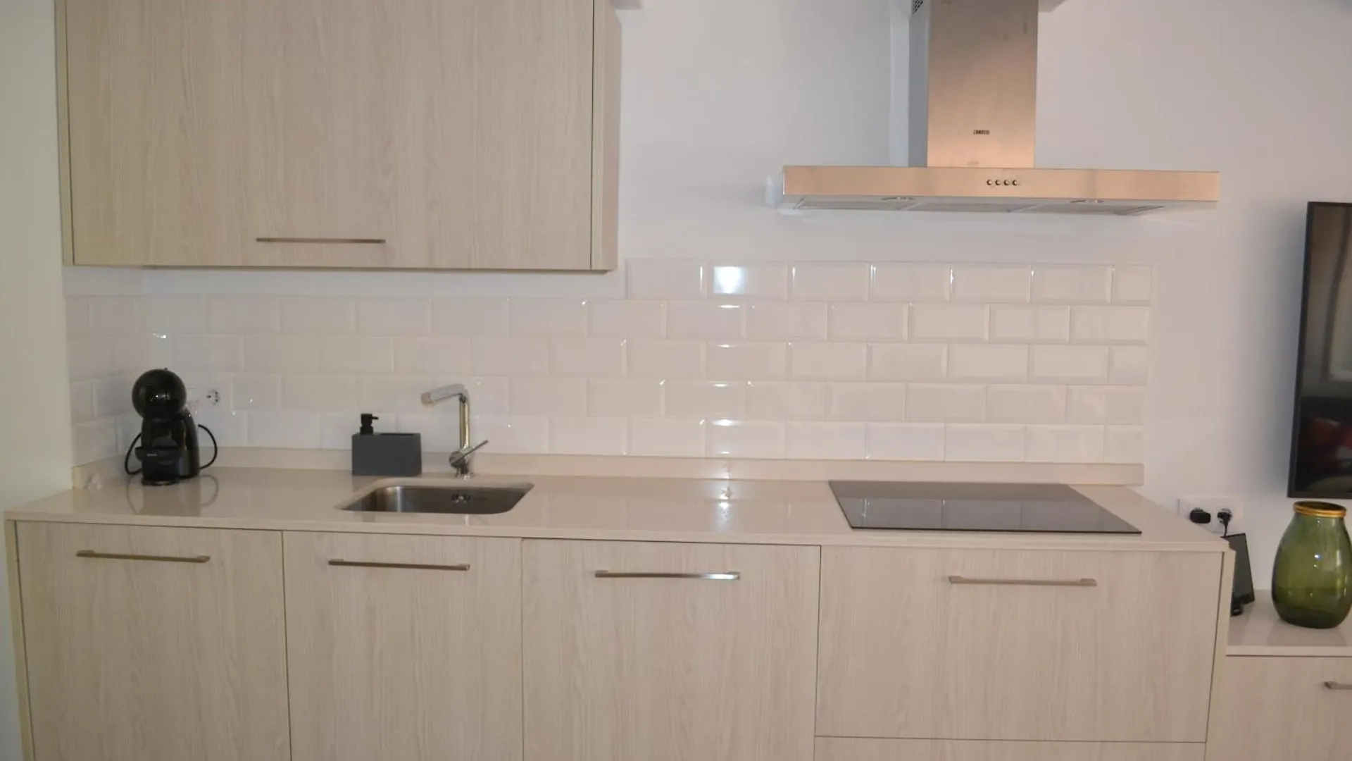 Apartamento En Playa Victoria Cadiz Spain